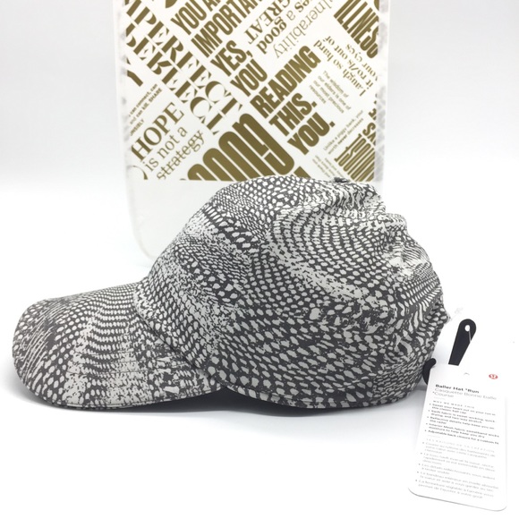 2 For 1 Sales Lululemon Baller Hat/ Run One Size - Picture 6 of 11